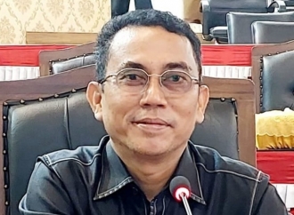 Paul Mei Anton Minta PLN Dirikan Tiang Listrik Untuk Pemasangan Kabel ke Rumah Warga Sepanjang 150 Meter