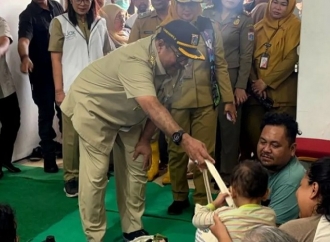 Wagub Rano Tinjau Lokasi Pengungsian Banjir di Jakarta Timur