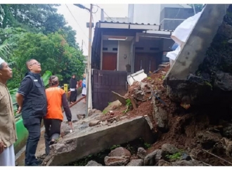 Longsor di Parung Jambu, Dadang Danubrata Langsung Datangi Lokasi Kejadian dan Beri Bantuan