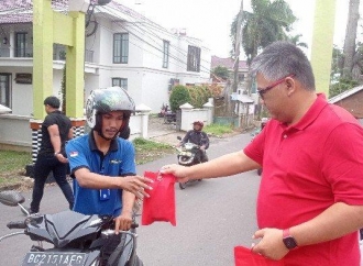 Banteng Sumsel Bagikan 4.000 Paket Takjil ke Masyarakat