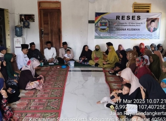 Triana Kusman Reses dan Silaturahmi dengan Warga Kampung Malaka, Dengar Keluhan, Saran, Aspirasi