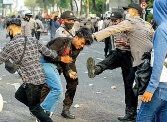 Demo RUU TNI, Polisi Harusnya Dengar Suara Demonstran, Jangan Perlakukan Seperti Penjahat atau Maling