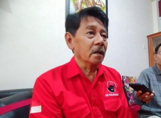 DPC PDI Perjuangan Kabupaten Kuningan Bagikan Ribuan Paket Lebaran ke Kader-kader Banteng