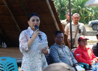 Karolin Tekankan Pentingnya Solidaritas & Persatuan Antarmasyarakat