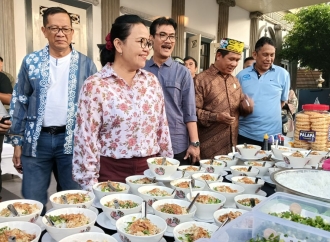 Ribuan Porsi Porsi Soto Dibagikan ke Masyarakat Saat HUT ke-478 Kota Semarang 