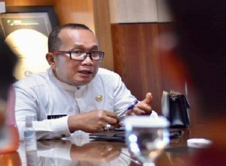 Sujiwo Beri Penghargaan Kepada Perusahaan yang Penuhi Kewajiban Ketenagakerjaan dan BPJS 