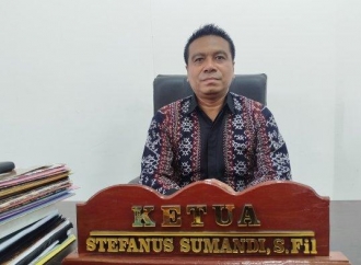 Stefanus Pertanyakan Keseriusan Pemkab Sikka Tentang Insentif Guru Honorer