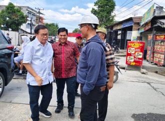 Sofyan Tan Periksa Kondisi Jalan Sunggul Ujung