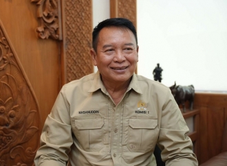 TB Hasanuddin Mencium Adanya Arahan 'Presiden Ke-7 RI' dalam Mutasi Letjen Kunto Arief Wibowo