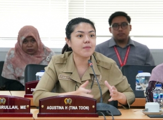 Tina Toon Harap Program Sekolah Gratis Bisa Tepat Sasaran 