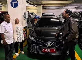 Ono Surono Secara Sukarela Mengembalikan Mobil Dinas Jabatan  