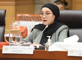 Selly Minta Dedi Mulyadi Kaji Usulan Vasektomi Sebagai Syarat Memperoleh Bansos di Jabar