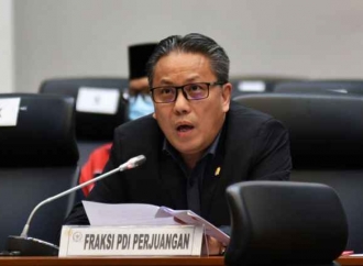 Dolfie Minta Pemerintah Pacu Konsumsi & Investasi