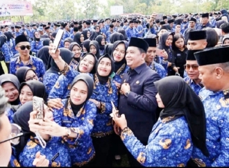 Bupati Banyuasin Askolani Resmi Lantik CPNS dan PPPK Sebanyak 4.552 Orang