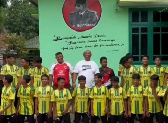 Komang Koheri Lepas Sairam Menuju Piala KONI Pusat U-16: Bawa Nama Lampung ke Kancah Nasional