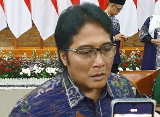 Giri Prasta Minta Umat Muslim Bergotong Royong Memperbaiki Masjid dan Musala.