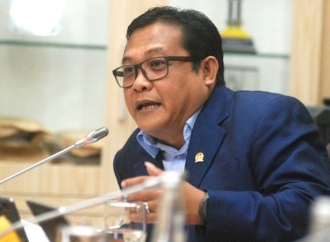 Sonny T. Danaparamita Soroti Kinerja Bulog Bondowoso yang Lemah dalam Serap Gabah Petani