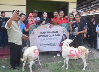 Shanty Alda Nathalia Salurkan 40 Ekor Hewan Kurban Untuk Masyarakat di Kabupaten Brebes