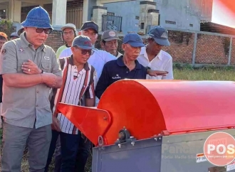 Adi Wiryatama Uji Coba Alsintan di Subak Dalem: Saatnya Petani Dibela Bukan Dibebani