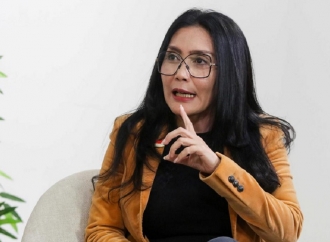 Rieke Diah Desak Telusuri Dasar Hukum 5 Perusahaan Tambang di Raja Ampat