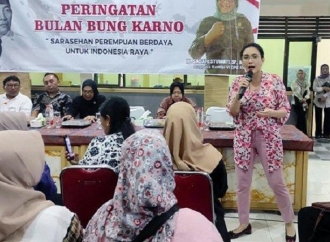Rieke Diah Pitaloka: Perempuan Berdaya Bukan Hanya Soal Ekonomi, Tapi Mental yang Kuat