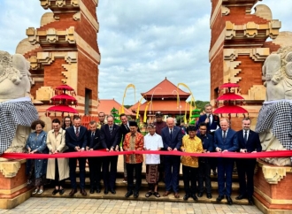 Koster  Pembangunan Taman Budaya Bali Indah di Polandia Libatkan Pekerja dari Pulau Dewata