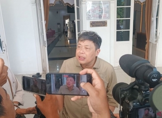 Alex Indra Lukman Minta Pemerintah Tinjau Ulang Izin Pengelolaan Hutan di Pulau Sipora