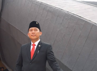 Haul Bung Karno, Denny Cagur Gelar Bakti Sosial ke Masyarakat Terdampak Banjir di Lembang