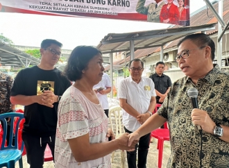 Sofyan Tan Tegaskan Anak Pemulung Juga Miliki Kesempatan Untuk Kuliah