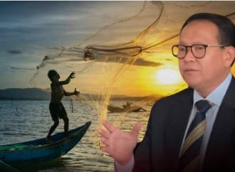 Rokhmin Dahuri Desak KKP Ambil Langkah 'Total Football' Tangani 'Illegal Fishing' Kapal Asing
