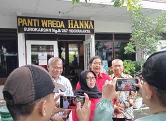DPC PDI Perjuangan Yogyakarta Giat Bakti Sosial dan Cek Kesehatan Lansia di Panti Wreda