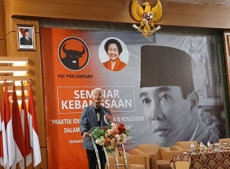 Ganjar Pranowo Hadiri Seminar Praktek Ideologi Pancasila & Konstitusi dalam Pembangunan Daerah