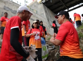 Hasto Wardoyo Pimpin Langsung Aksi Bersih-bersih Secara Serentak di Kota Yogyakarta