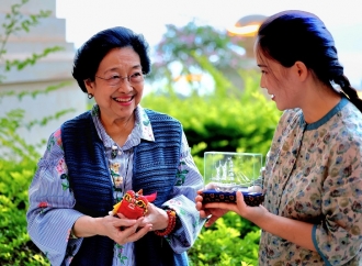 Bersama Foodblogger Dianxi Xiaoge, Megawati Nikmati Makanan Khas Tradisional Yunnan