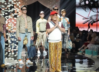 Samuel Wattimena Pamerkan 8 Karya Designnya