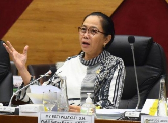 MY Esti Pastikan Fadli Belum Berdiskusi dengan DPR Tentang Penetapan HKN