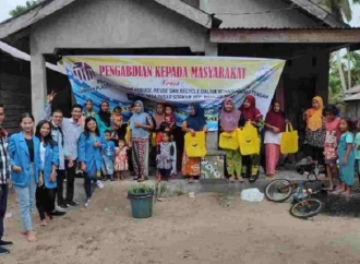 Alfriyansah Ujung Berikan Bantuan 25 Set Meja dan Kursi Belajar Untuk Madrasah Diniyah Awaliyah 