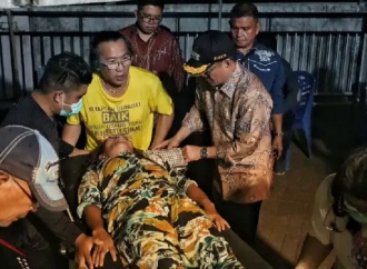 Joune Ganda Rawat Korban KM Barcelona V, Makanan Siap Saji dan Pakaian Layak Disalurkan 