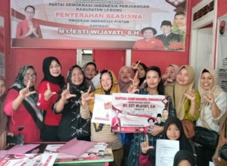 DPC PDI Perjuangan Kabupaten Lebong Salurkan Beasiswa PIP Untuk 685 Siswa 
