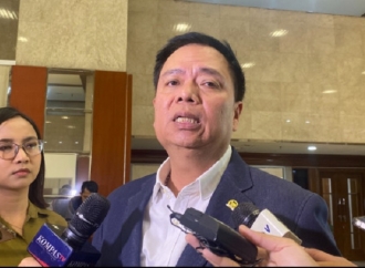 Lasarus Akan Panggil Menhub Terkait 300 Korban KM Barcelona Tak Tercatat di Manifes 