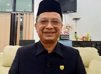 Taufik Nugraha Apresiasi Tinggi Penyerahan Gapura Kepada 11 RT Oleh Kelurahan Lanjas