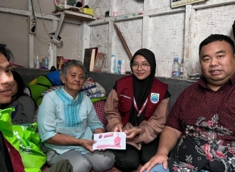Yudha Puja Turnawan Tinjau Kondisi Warga Miskin Ekstrem di Kelurahan Kota Wetan, Garut Kota