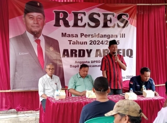 Reses di Kaligangsa, Ardy Arafiq Tegaskan Komitmen Dukung Pendidikan dan Kesehatan 