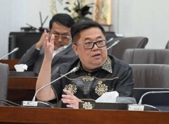 Darmadi Peringatkan Waspada Danantara Mau Ambil Alih Utang Kereta Cepat Jakarta-Bandung