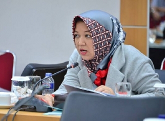 Yuke Yurike Sebut Keterbatasan Alat dan SDM, Kendala Penopingan Pohon di Jakarta