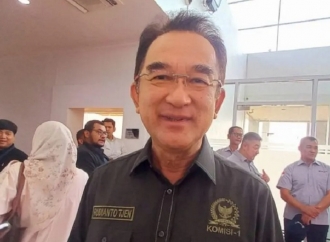 Rudianto Tjen Yakin Pemerintah Mampu Selesaikan Masalah Ekonomi dan Masyarakat Jangan Panik