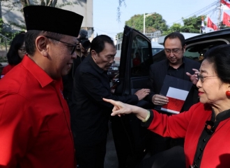 Disambut Sekjen Hasto, Megawati Bersama M.Prananda Tiba Di Lokasi Upacara Peringatan HUT Ke-80 RI di Lenteng Agung