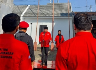 AW Serukan Semangat Perjuangan Saat Banteng Kabupaten Pasuruan Gelar Upacara HUT RI