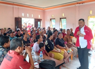 Cornelis Imbau Masyarakat Tidak Mudah Tergiur Dapatkan Uang dengan Cara Mudah