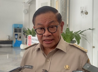 Pramono Minta Siswa Jakarta Rutin Tanam Mangrove di Kawasan Pantai Indah Kapuk